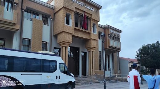 ميدلت – الحكم بالسجن النافذ على موظف جماعي بتهمة الاعتداء على عون سلطة بتونفيت.