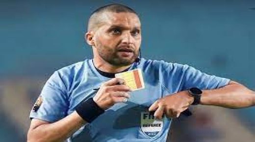 “كاف” طاقم تحكيمي مغربي لقيادة مباراة المنتخبين النيجيري والكاميروني