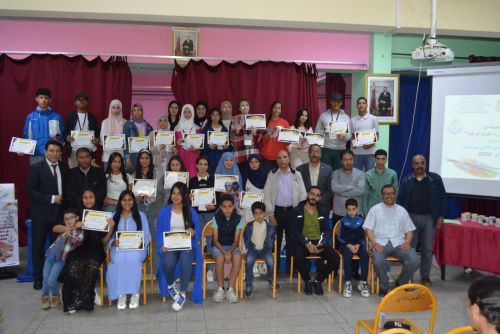 ميدلت :ثانوية الحسن الثاني التاهيلية تحتفي بالرسم والصورة الفوتوغرافية في أمسية فنية