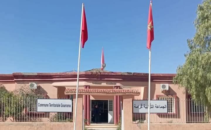 ميدلت -فعاليات تعارض الترخيص لإقامة ( لافوار) بقلب بلدة كرامة.